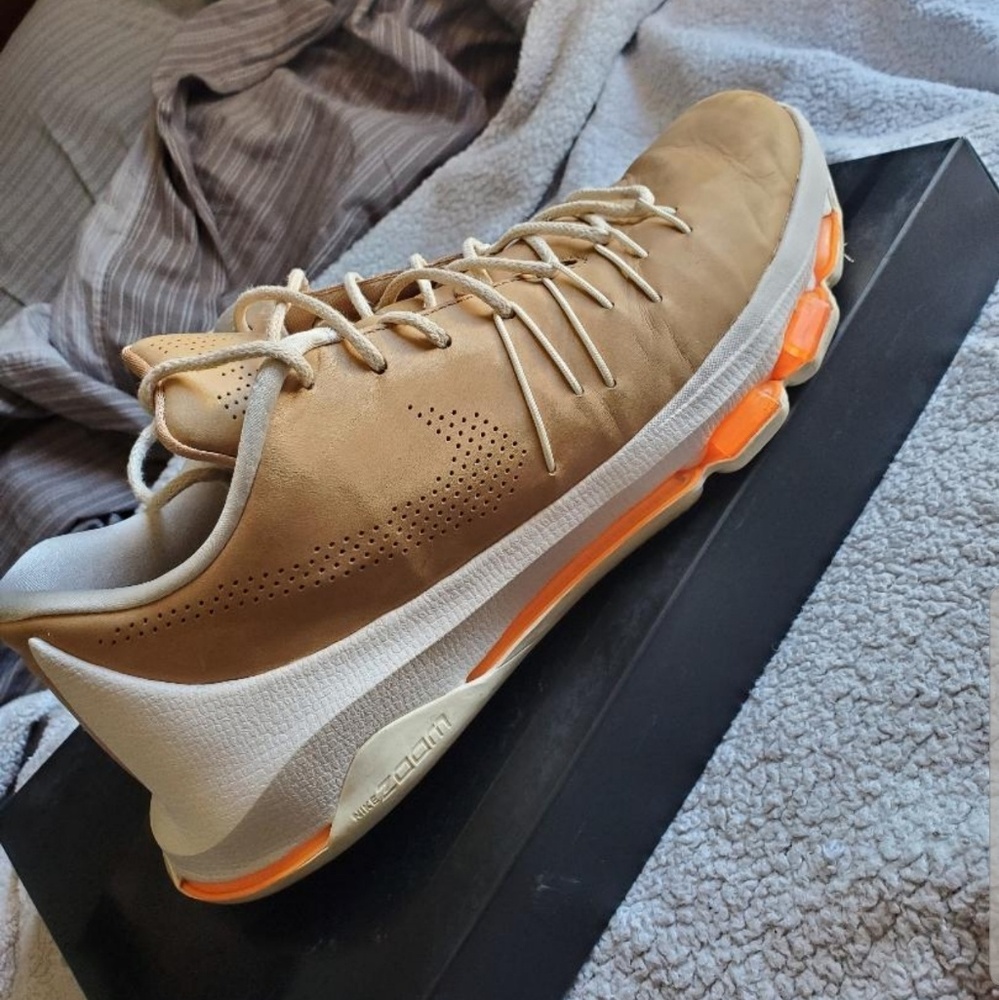 KD8 Vachetta Tan Size 11